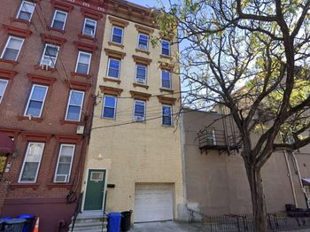 107 Madison St