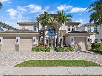 1727 W Hemingway Drive