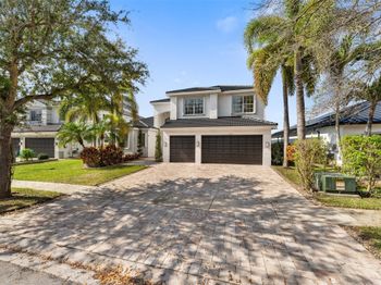 5318 SW 195th Terrace