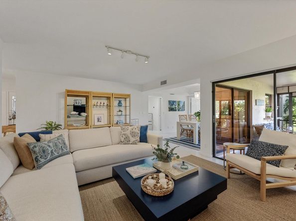 17166 Waterbend Drive 111, Jupiter FL 33477