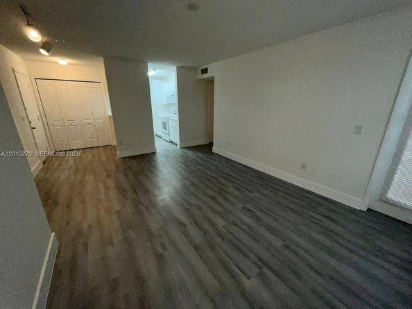 4561 W Mcnab Road 17, Pompano Beach FL 33069