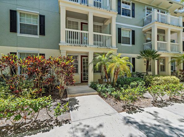 275 Murcia Drive 104, Jupiter FL 33458