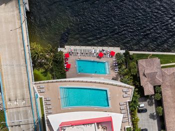 2602 E Hallandale Beach Boulevard