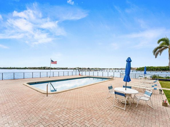 1810 New Palm Way 216, Boynton Beach FL 33435