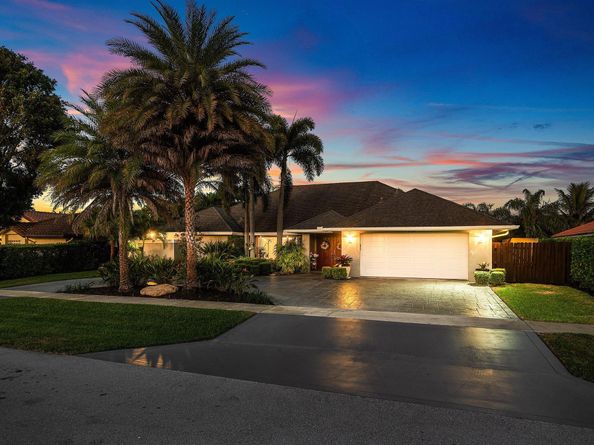 2063 Amesbury Circle, Wellington FL 33414