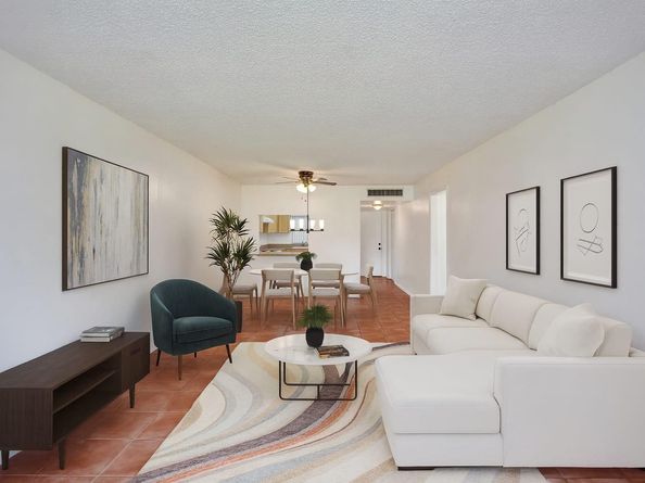 9481 Evergreen Pl 103, Davie FL 33324