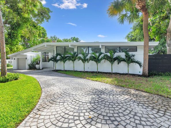 7512 W Lake Drive, Lake Clarke Shores FL 33406