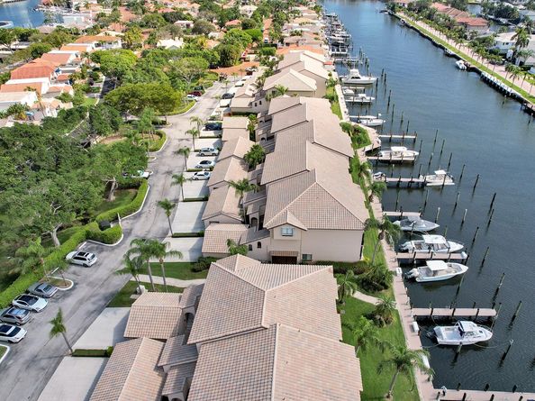 240 Captains Walk 510, Delray Beach FL 33483