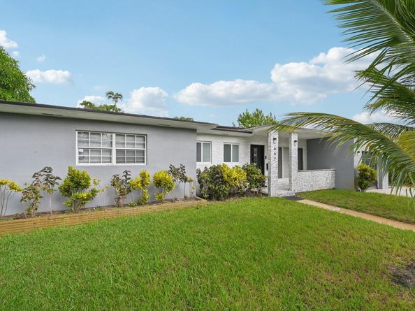 667 W Melrose Cir, Fort Lauderdale FL 33312