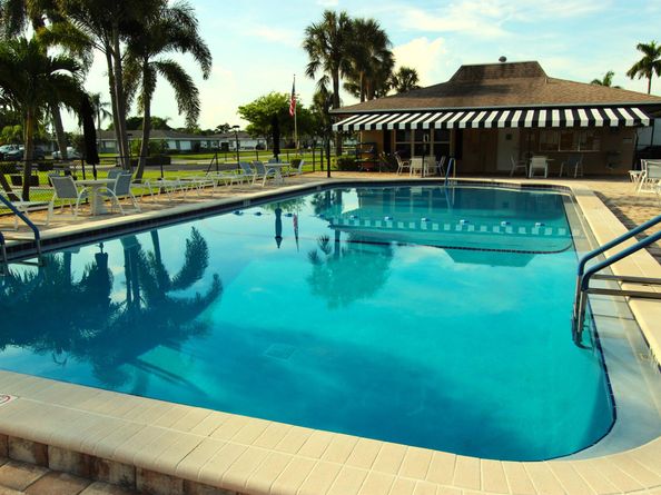 1045 E Circle Terrace B, Delray Beach FL 33445