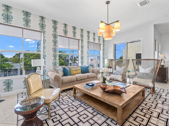 3620 S Dixie Highway 240, West Palm Beach FL 33405