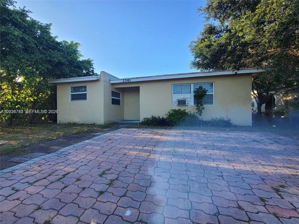 2581 NW 13th Court, Fort Lauderdale FL 33311