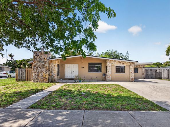 1914 NE 53rd Court, Pompano Beach FL 33064