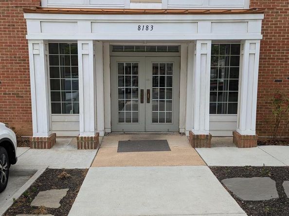 8183 Carnegie Hall Court 209, Vienna VA 22180