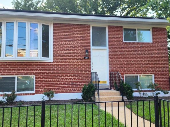 1405 42nd Street SE, Washington DC 20020