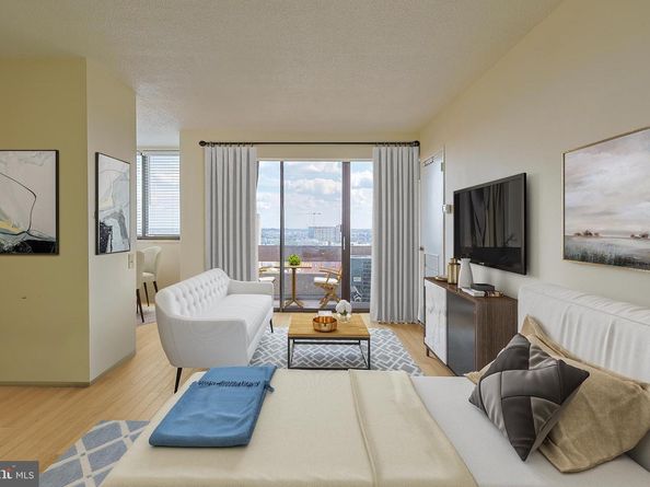 1326 Spruce Street 1602, Philadelphia PA 19107