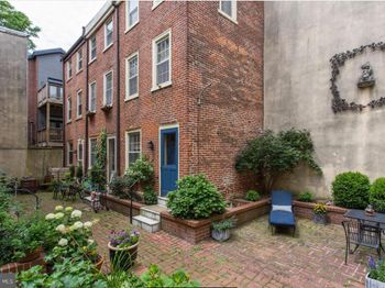 228 Catharine Street