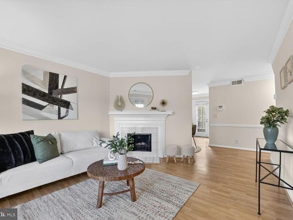 4617 28TH Road S B, Arlington VA 22206