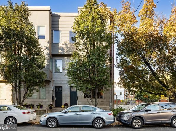 1929 Fitzwater Street, Philadelphia PA 19146