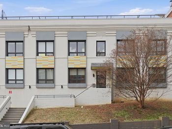 2424 17TH Street NW
