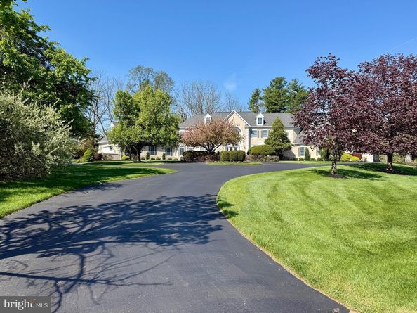 5 Wingate Court, Flourtown PA 19031