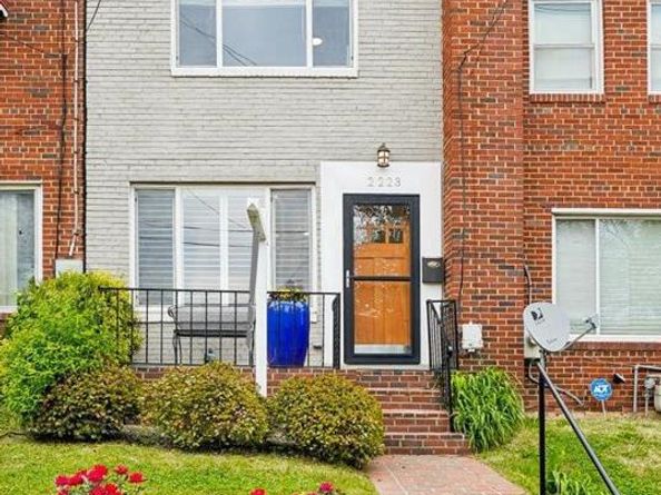 2223 16TH Street NE, Washington DC 20018
