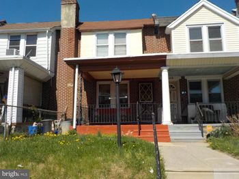 867 E Price Street E