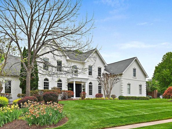 1706 Broadfield Lane, Vienna VA 22182