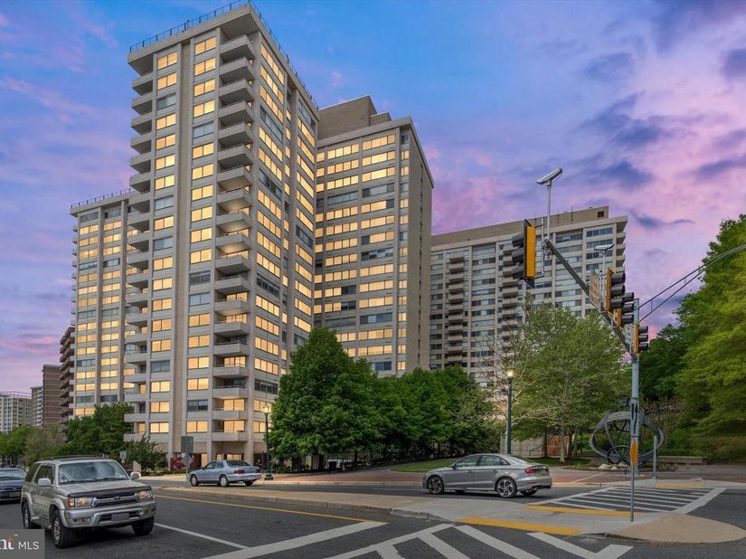 5500 Friendship Boulevard 2329N, Chevy Chase MD 20815