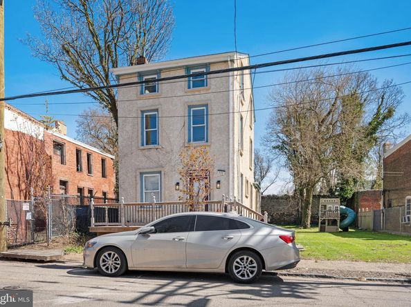 332 W Queen Lane, Philadelphia PA 19144