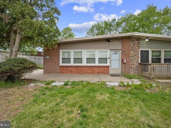 1106 Grant Avenue, Philadelphia PA 19115