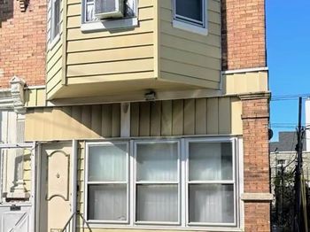 1912 S Alden Street