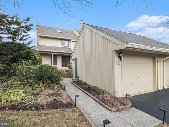1620 Devon Court, Yardley PA 19067
