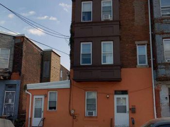 908 W Erie Avenue