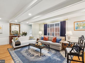 1206 Waverly Walk