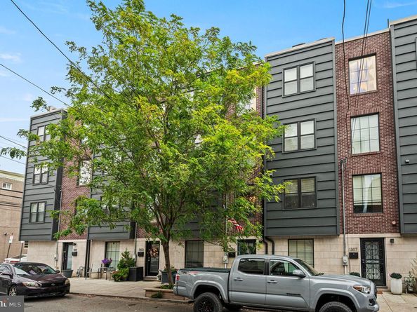 1305 S 2nd Street, Philadelphia PA 19147