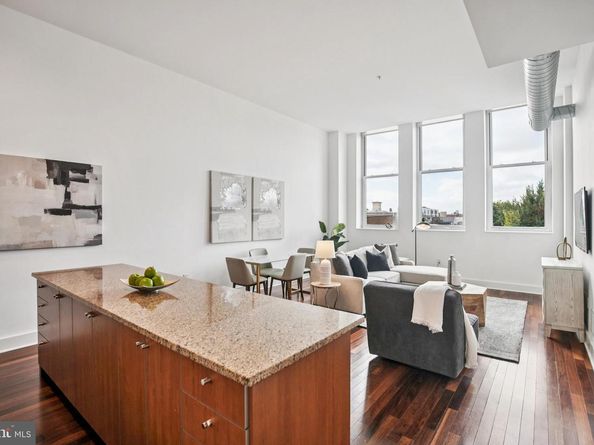 1101 Locust Street 4E, Philadelphia PA 19107