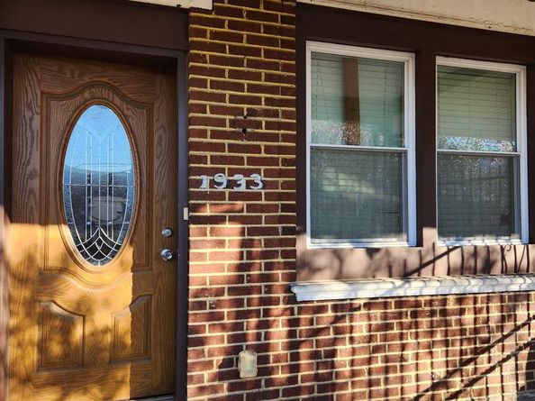 1933 W Pacific Street, Philadelphia PA 19140