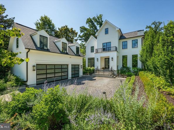 2812 24TH Street N, Arlington VA 22207