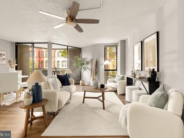 1099 22nd Street NW 206, Washington DC 20037