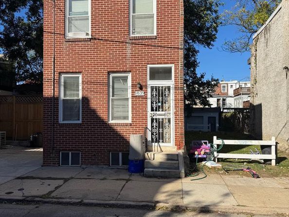 1839 Ingersoll Street, Philadelphia PA 19121