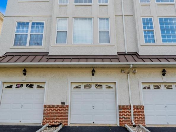 3217 Davinci Drive, Philadelphia PA 19145