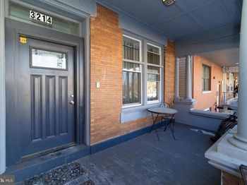 3214 W Diamond Street