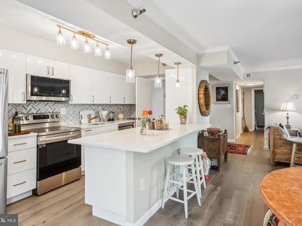 1808 Old Meadow Road 906, Mclean VA 22102