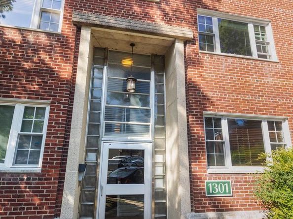 1301 N Ode Street 114, Arlington VA 22209