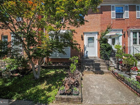 7718 Trevino Lane, Falls Church VA 22043