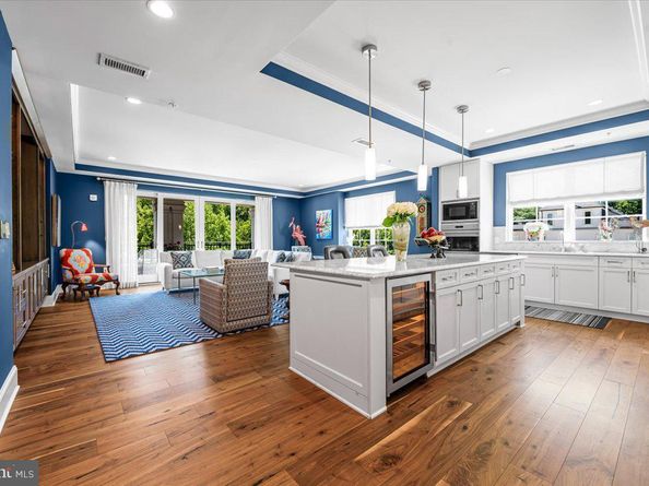 8111 River Road 131, Bethesda MD 20817