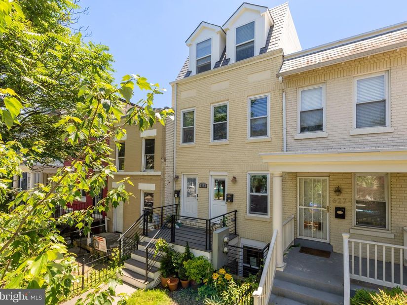 629 Morton Place NE 1, Washington DC 20002