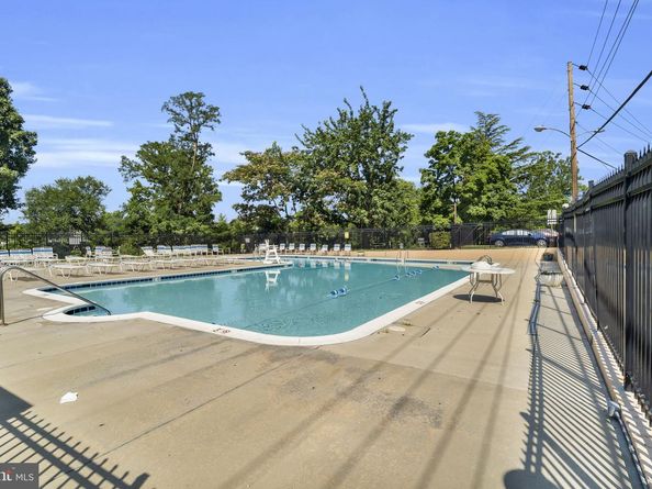 4600 Duke Street 303, Alexandria VA 22304