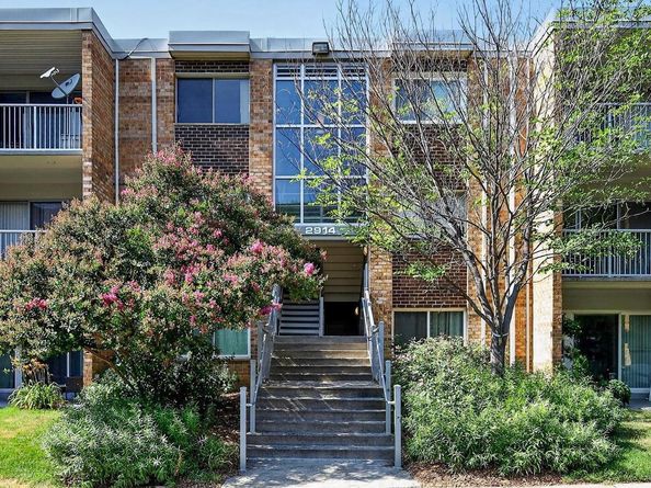 2914 Kings Chapel Road 8, Falls Church VA 22042